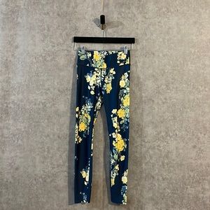 Joy Lab Women’s Extra Small Leggings Work Out Pants Navy Yellow Floral